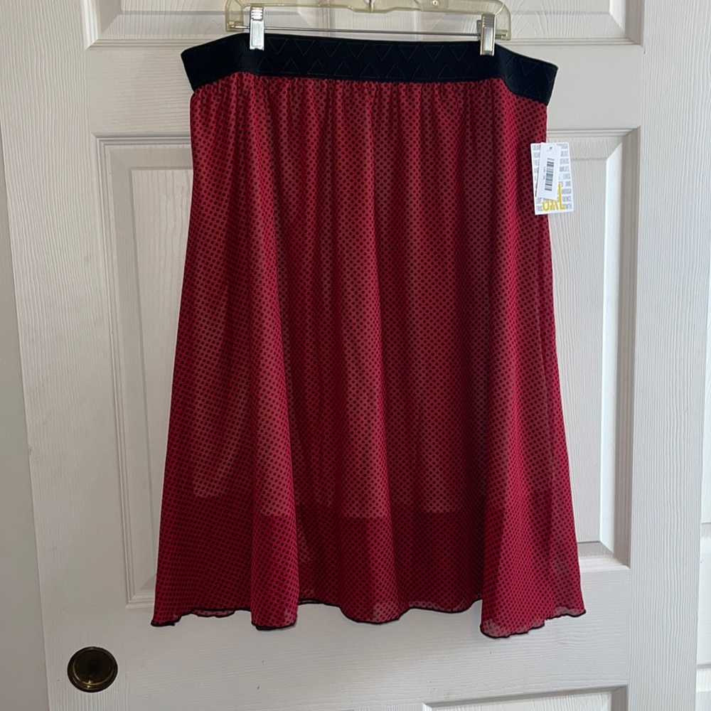 NWT LulaRoe Lola Polka dot skirt size 3XL